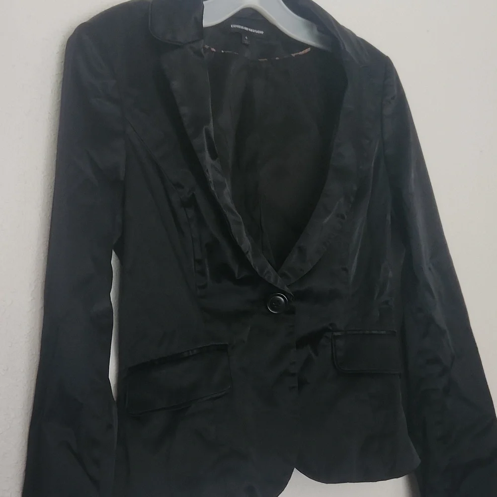 🌞2/$30 // EXPRESS DESIGN STUDIO: Black Satin Blazer - Picture 1 of 8